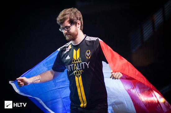 马桶人挑战PUBG破镜米拉玛全新冒险